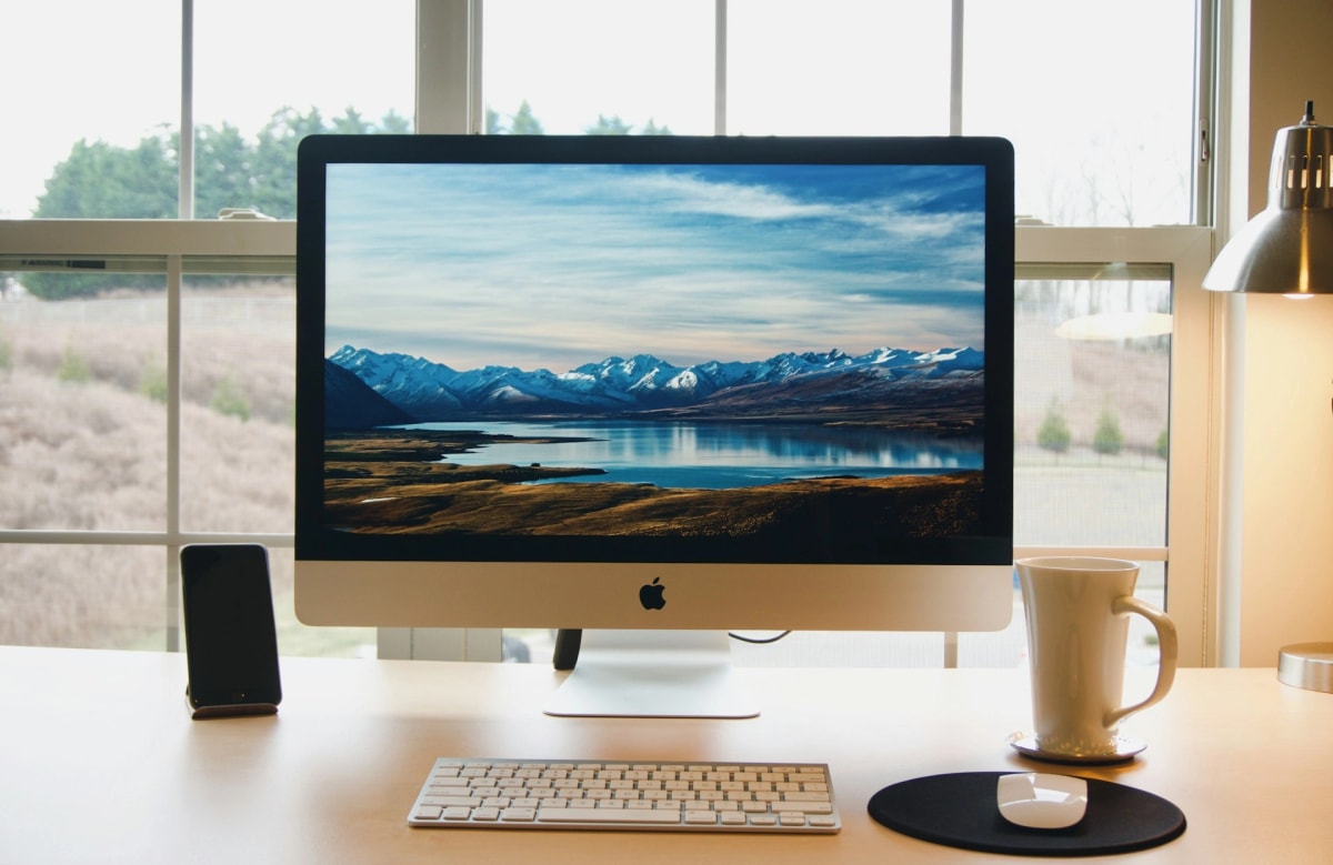 Self-hosting macOS virtualisation